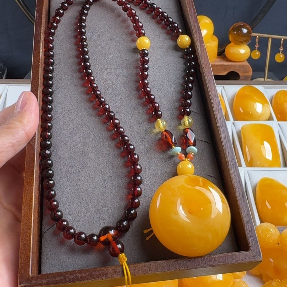 蜜蜡毛衣链未镶嵌M****屋