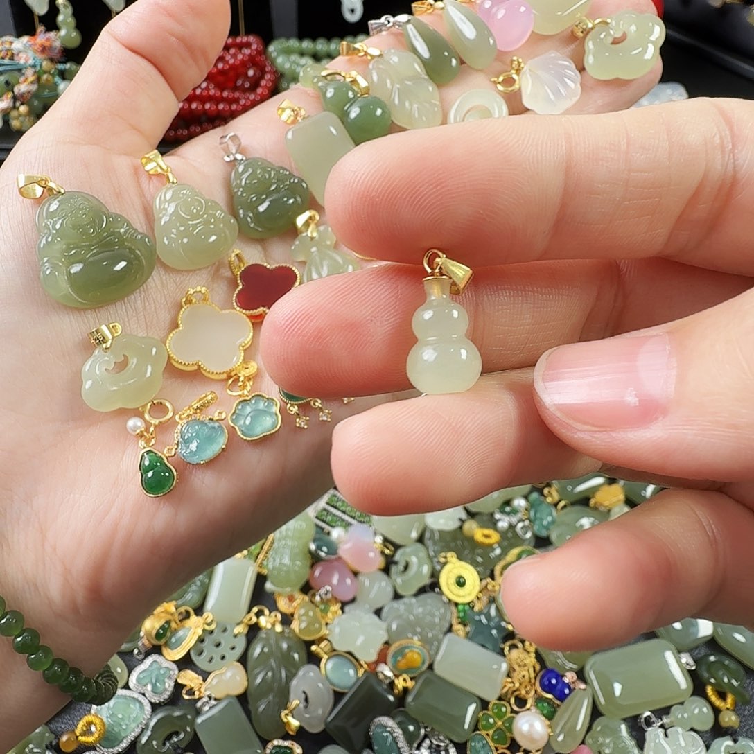 和田玉银S925镶嵌颈饰