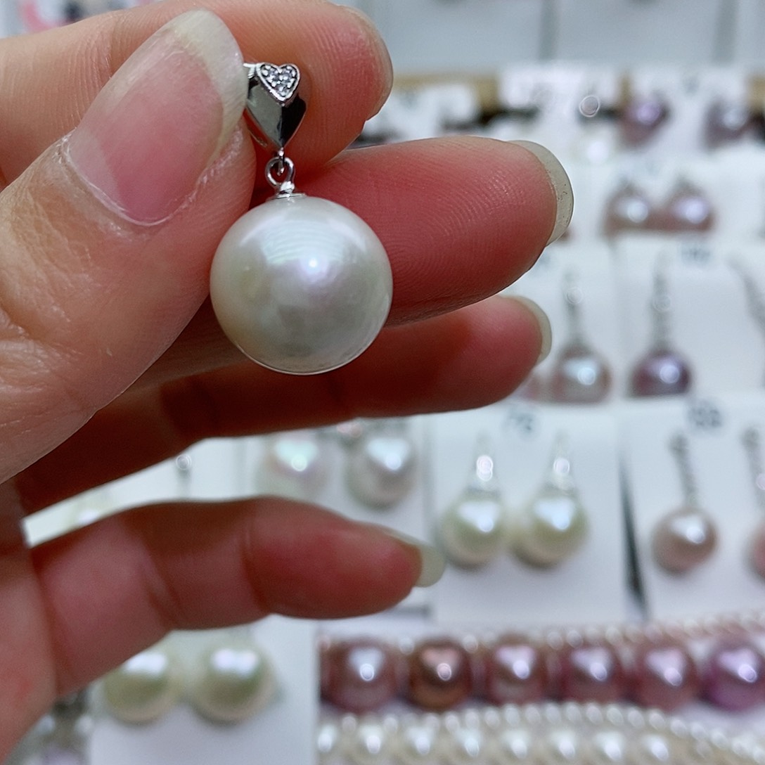 淡水珍珠银S925镶嵌吊坠(赠链)