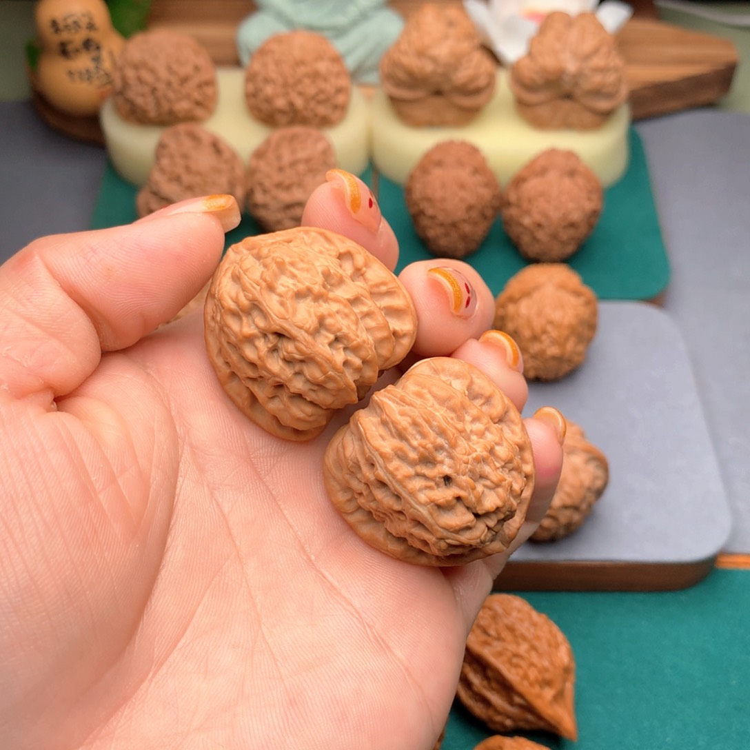 文玩核桃吊坠文玩核桃白狮子手捻