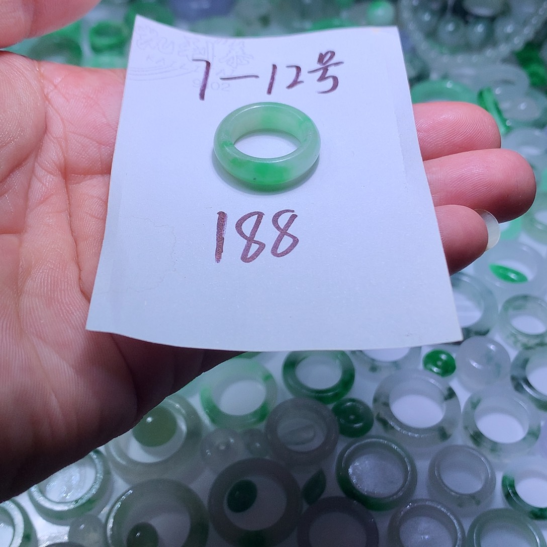 未镶嵌定制翡翠翡翠