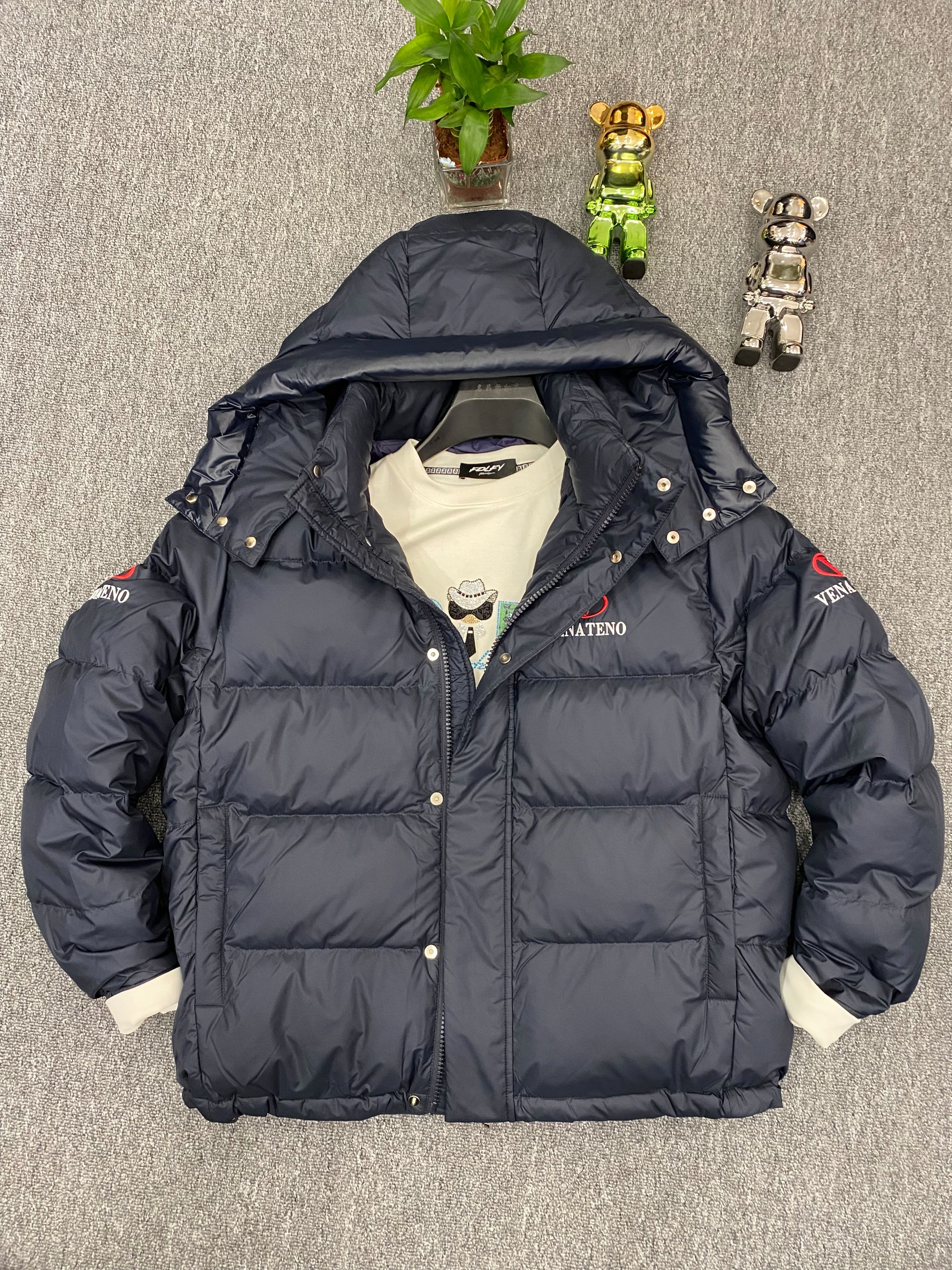 O.Zhou 红标V家18386高品质秋冬加厚时尚藏青男士羽绒服