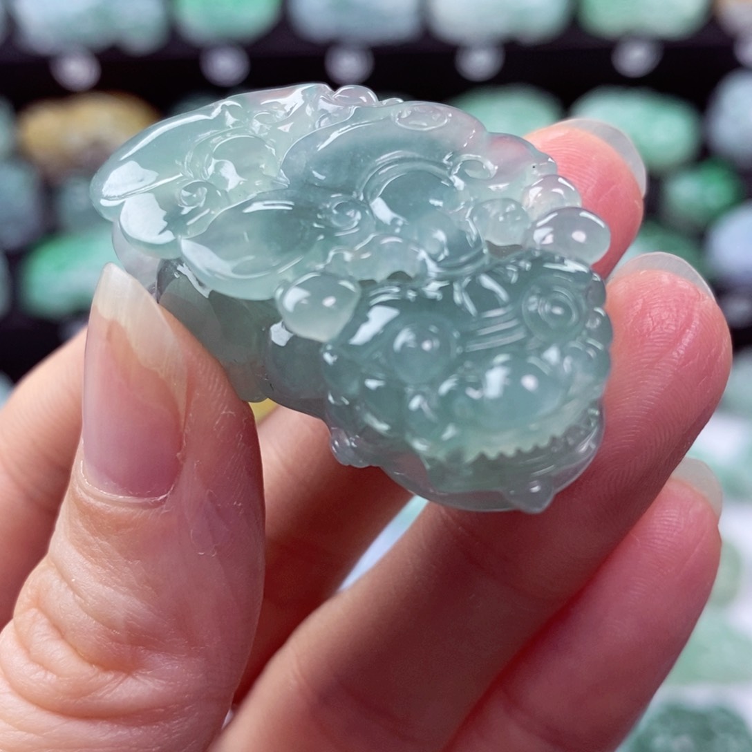 翡翠颈饰未镶嵌天然