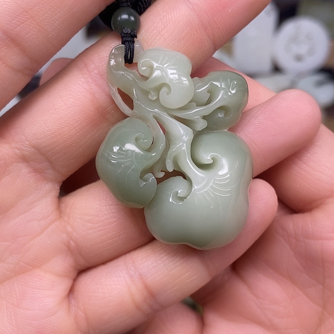 和田玉未镶嵌颈饰18