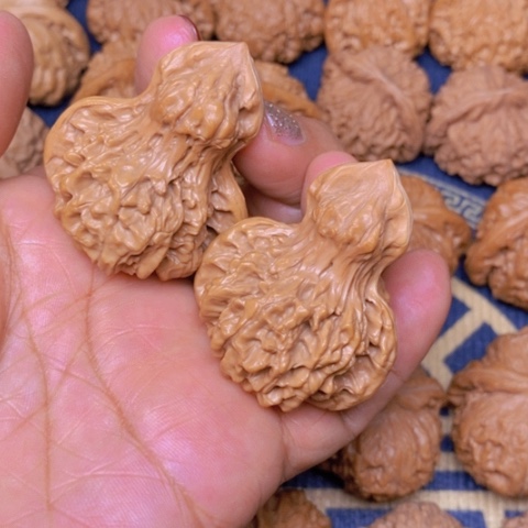 【闪购商品】文玩核桃吊坠葫芦