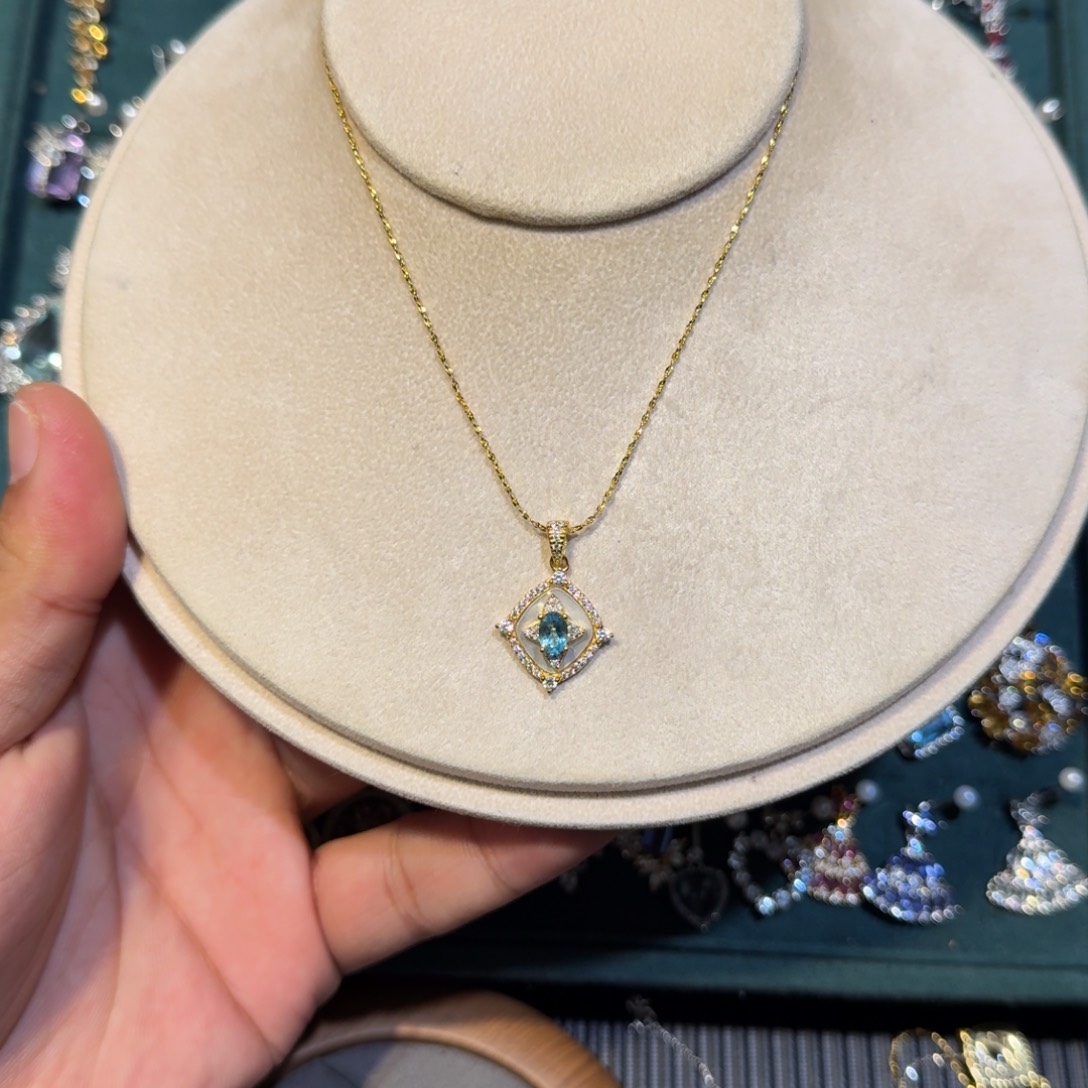 S***y托帕石银S925镶嵌吊坠(赠链)