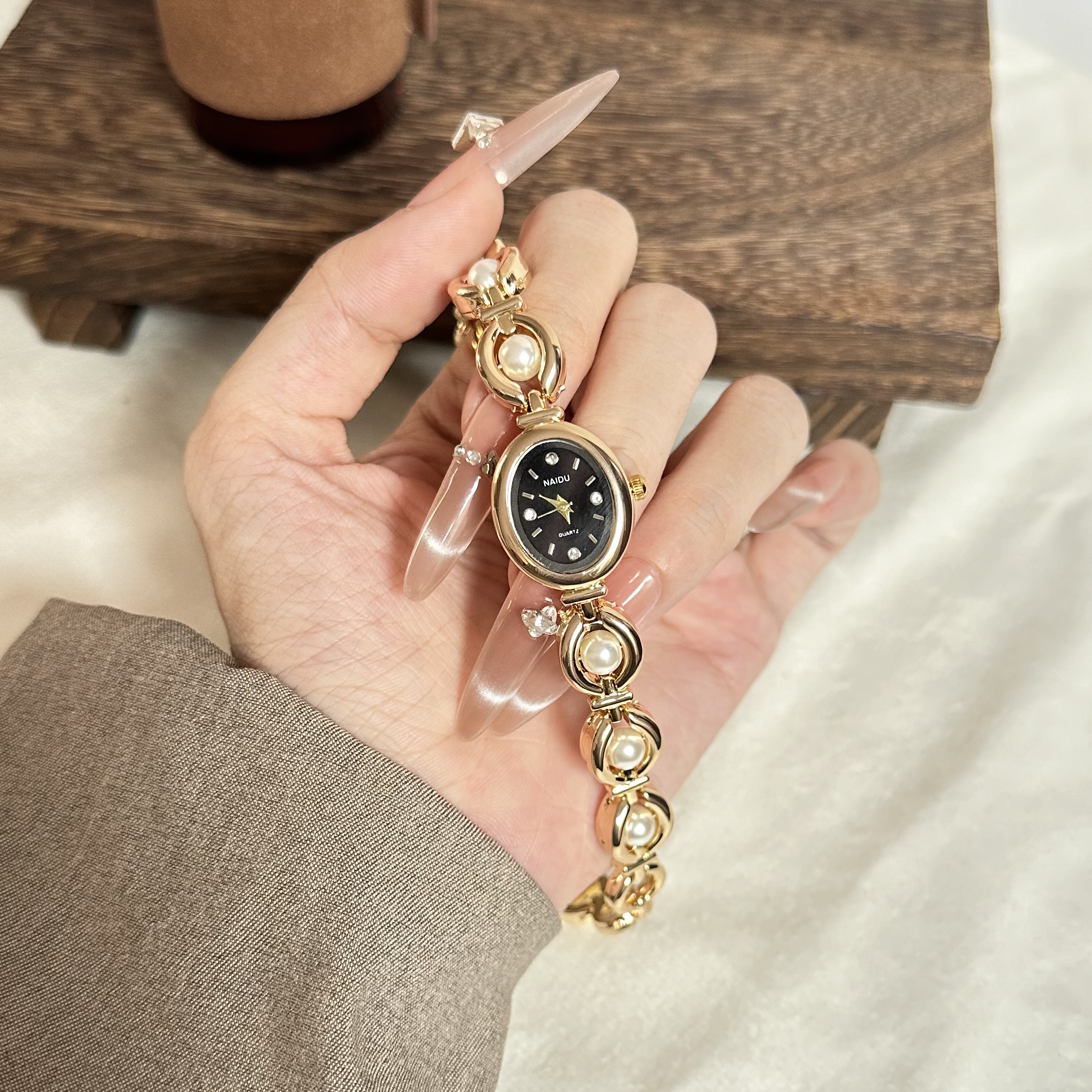 轻奢小众女士式复古精致小众高级珍珠链手表ND6271