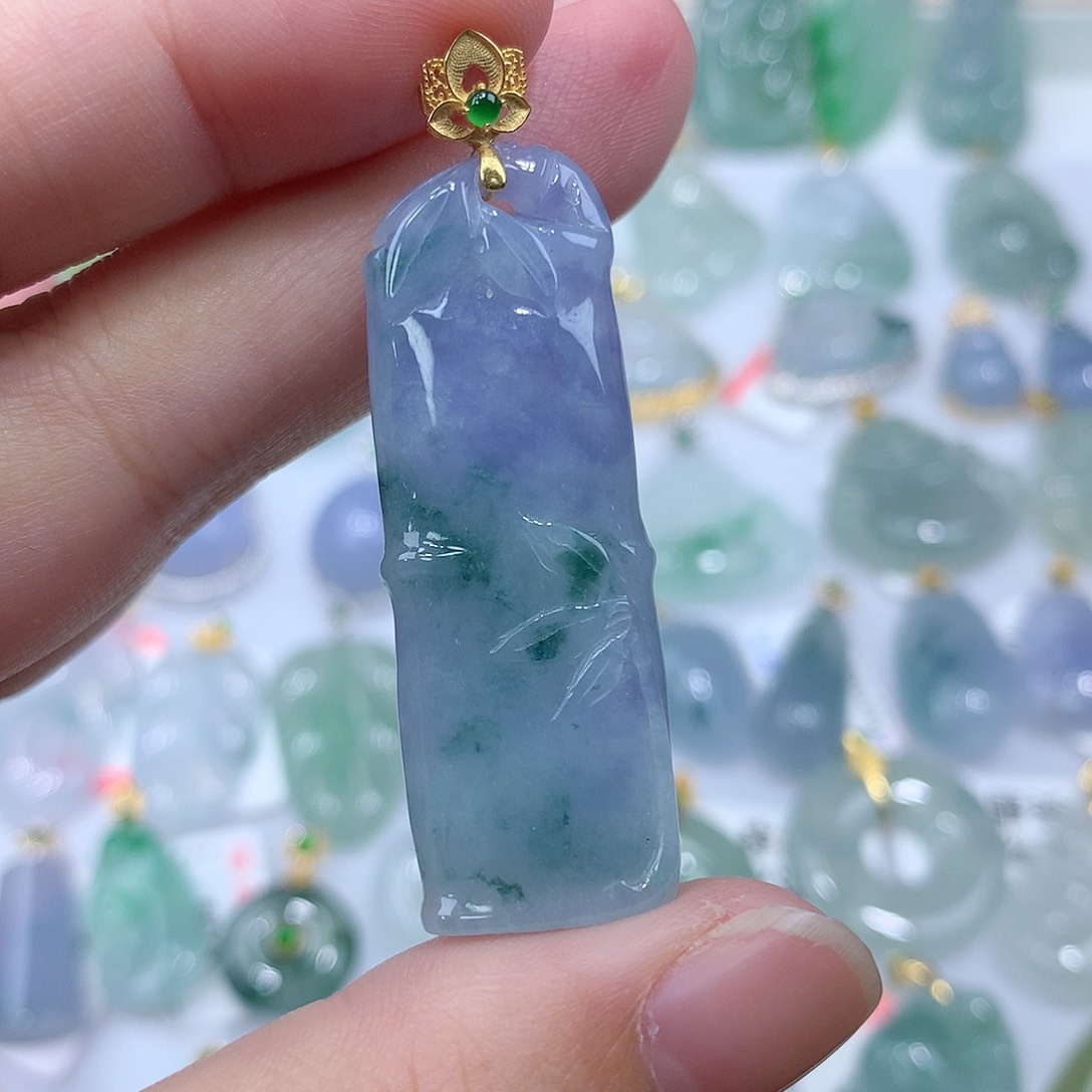 翡翠颈饰18K金镶嵌竹节