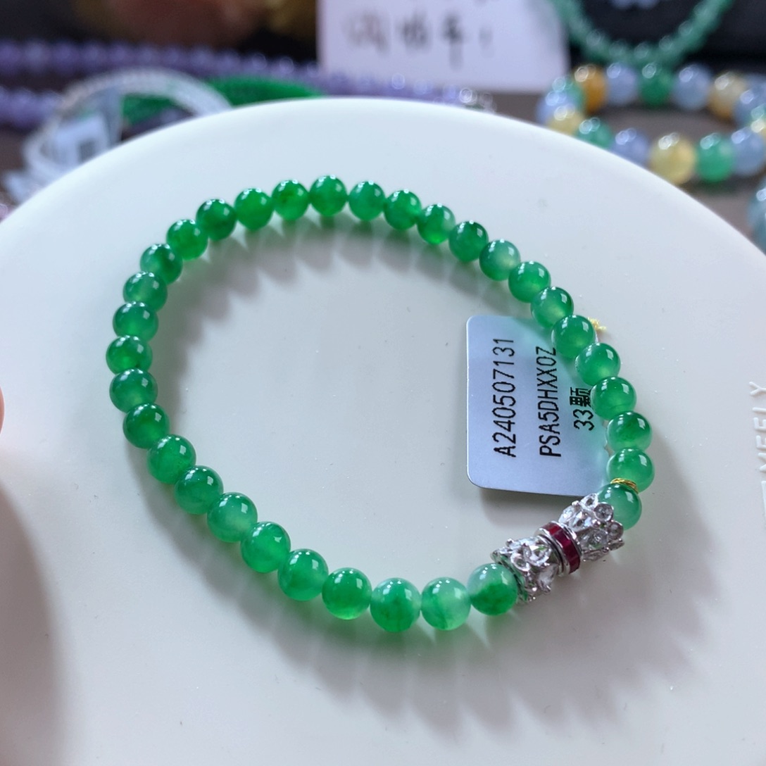 翡翠手链未镶嵌阳绿飘花手串卡5