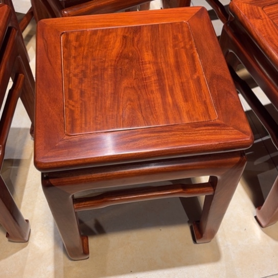 紫檀木类成套家具元**贞缅花登