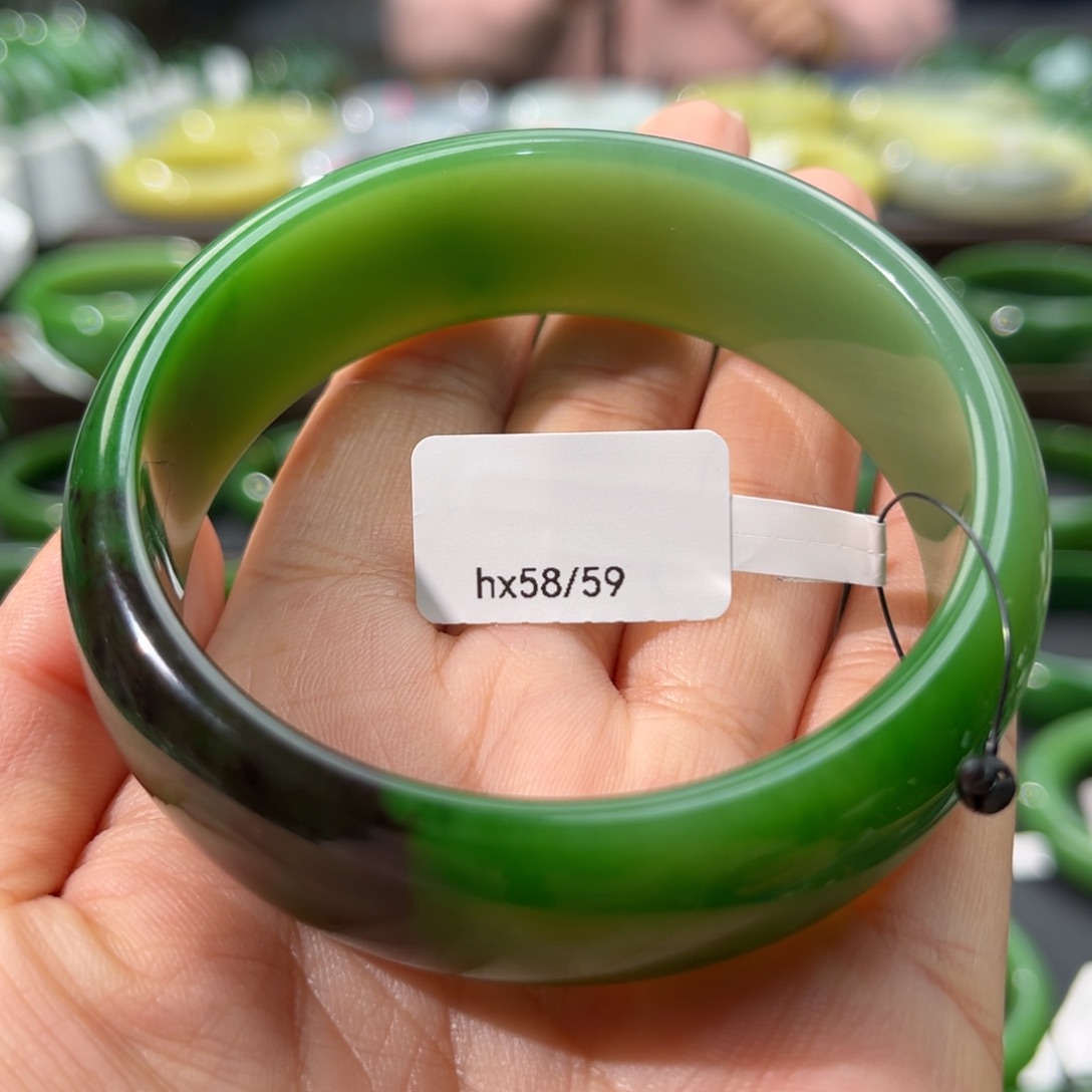 和田玉（碧玉）手镯未镶嵌