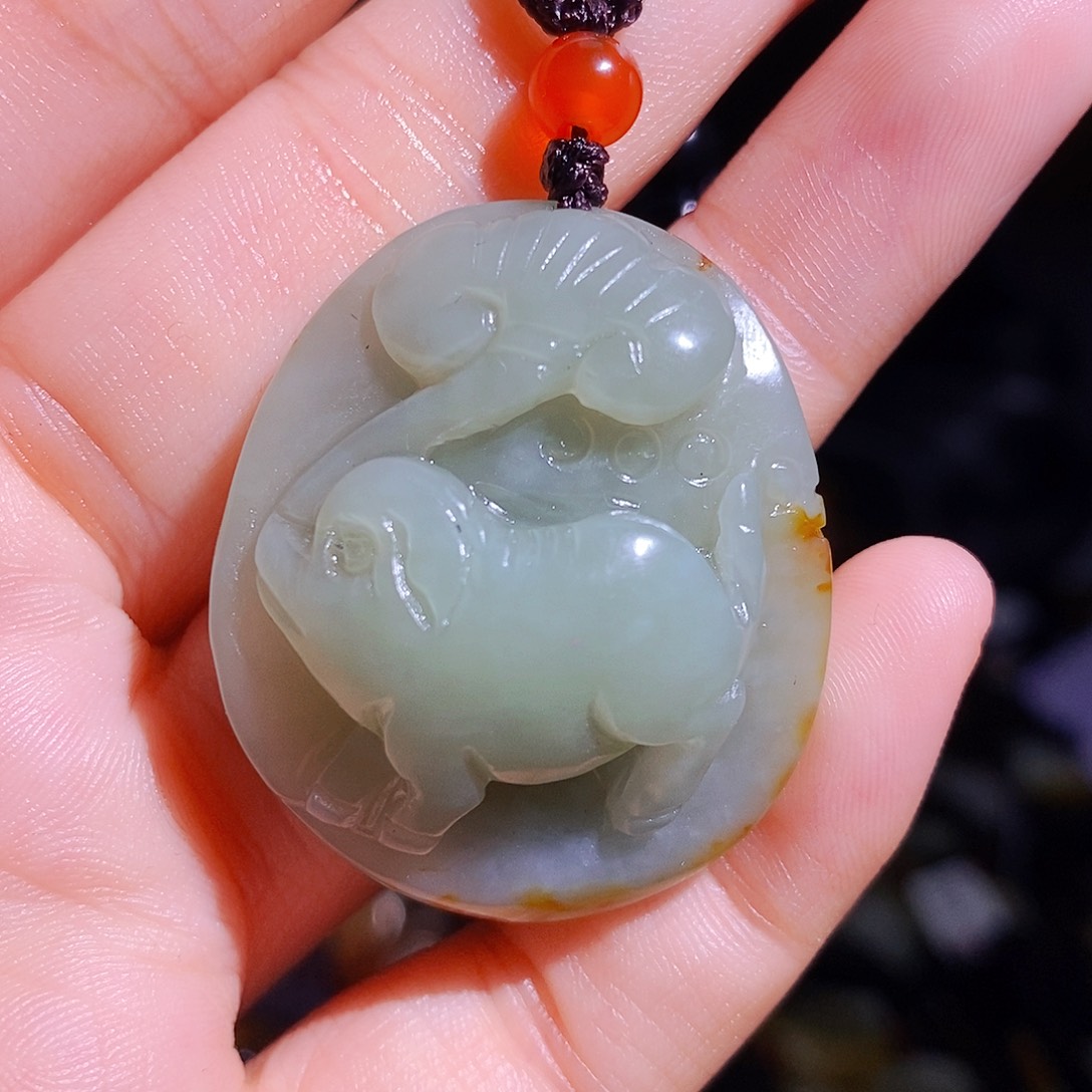 和田玉颈饰未镶嵌