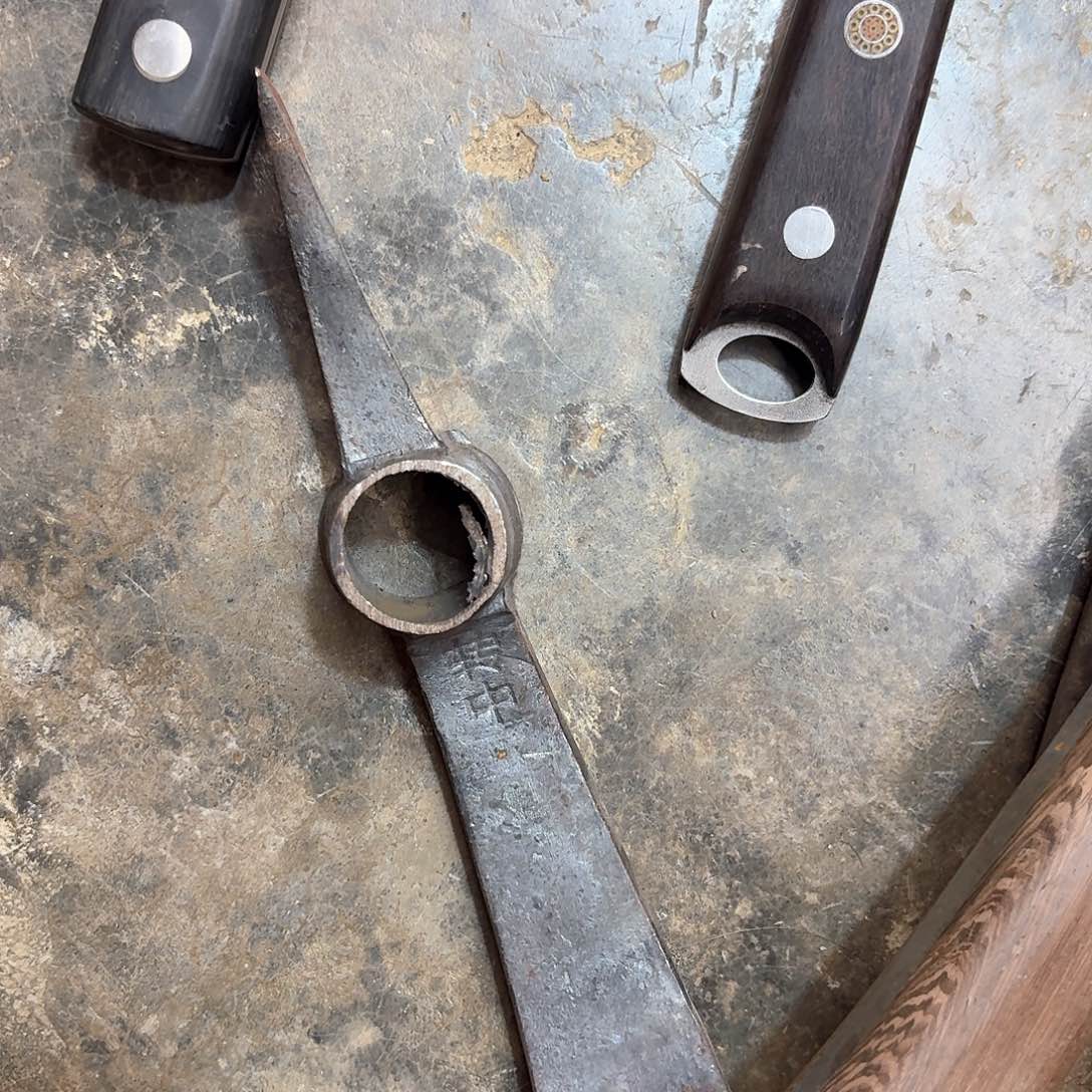 高碳锰钢云南阿老表手工锻打家用刀