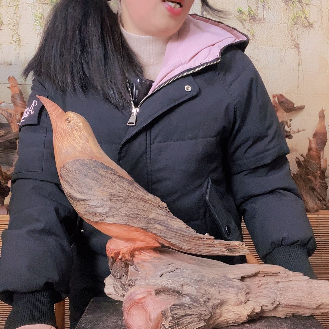 松木用****4琥珀木随行巧雕