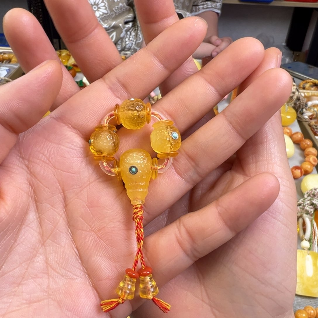 蜜蜡裸石未镶嵌琥珀