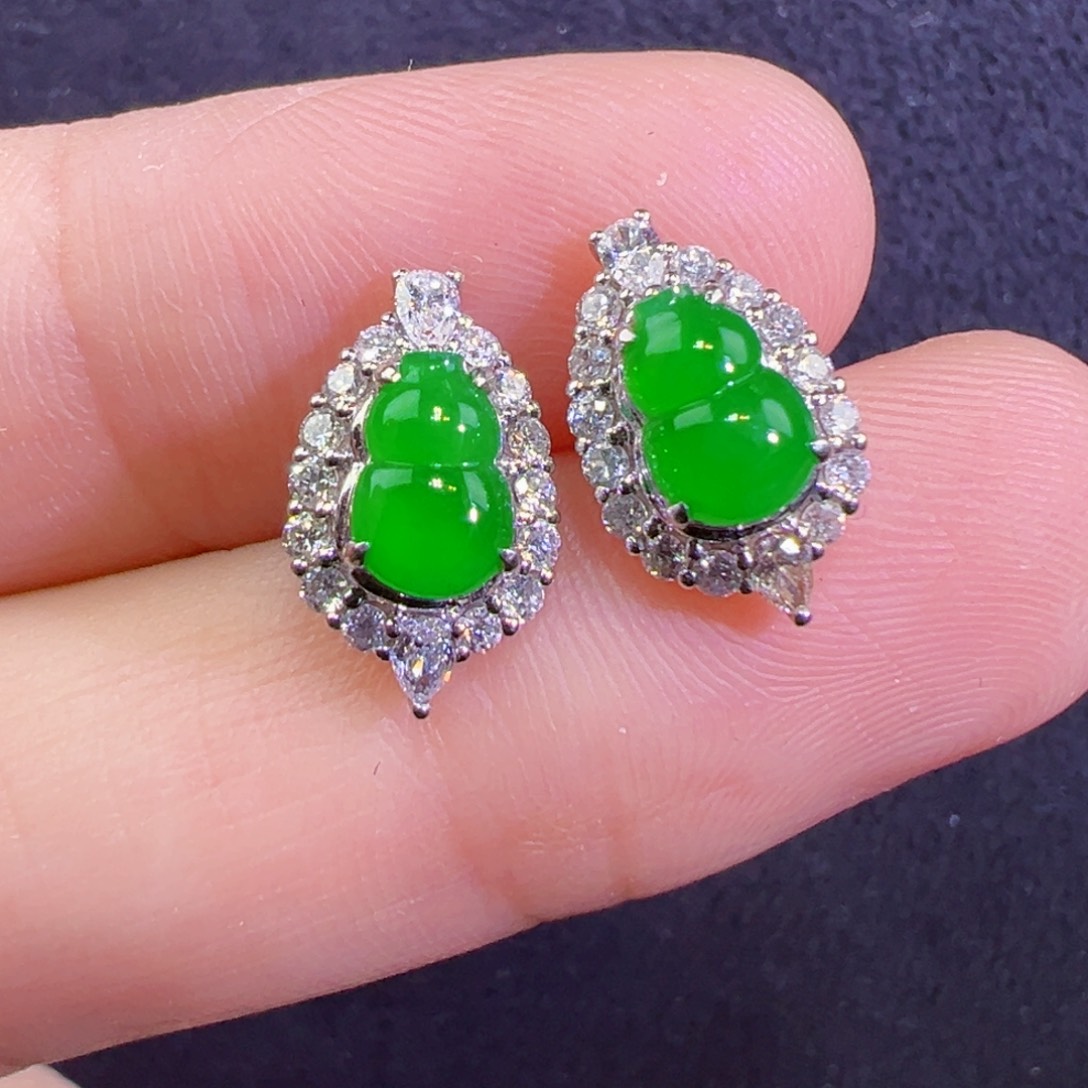 翡翠18K金镶嵌耳饰耳钉