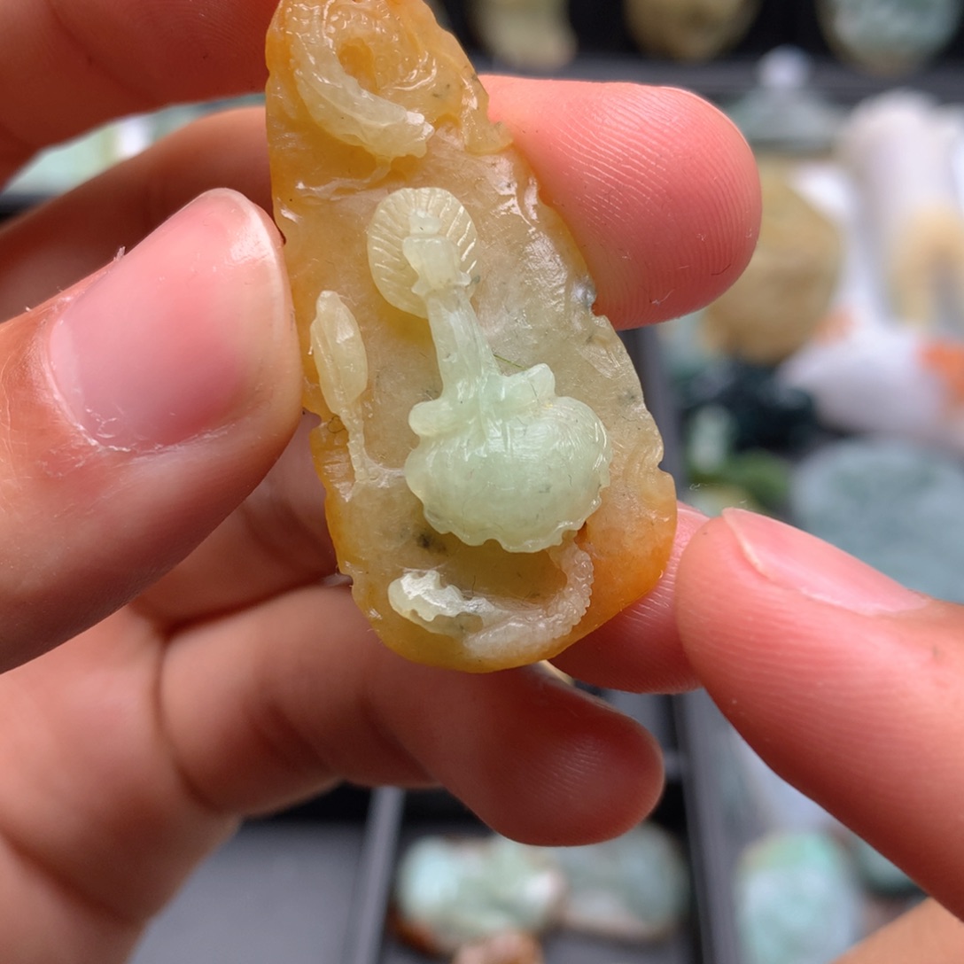 定制翡翠未镶嵌翡翠