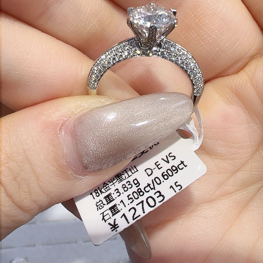 实验室培育钻石18K金镶嵌