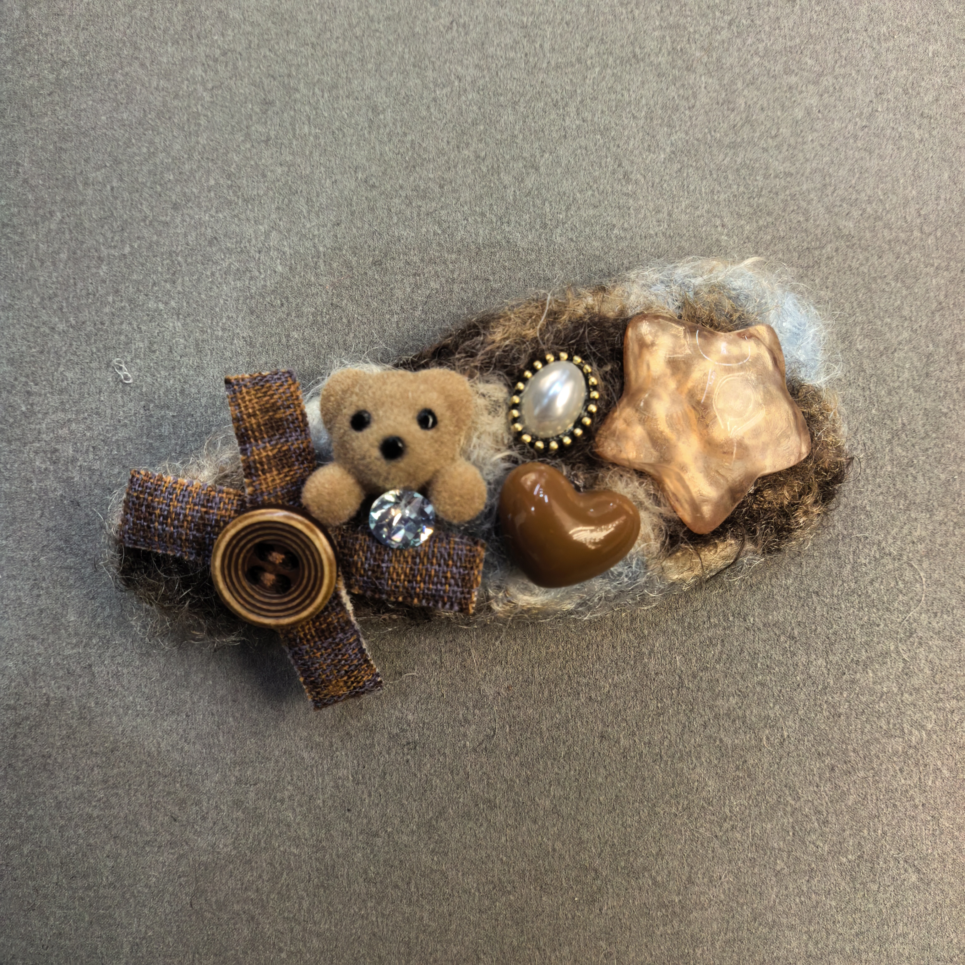 E654咖色小熊爱心星星掰掰夹