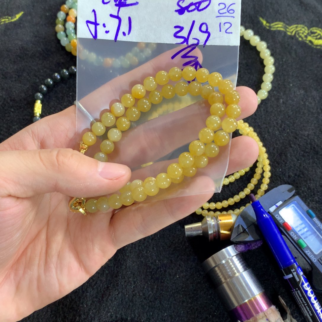 定制翡翠未镶嵌天然缅甸翡翠多样性