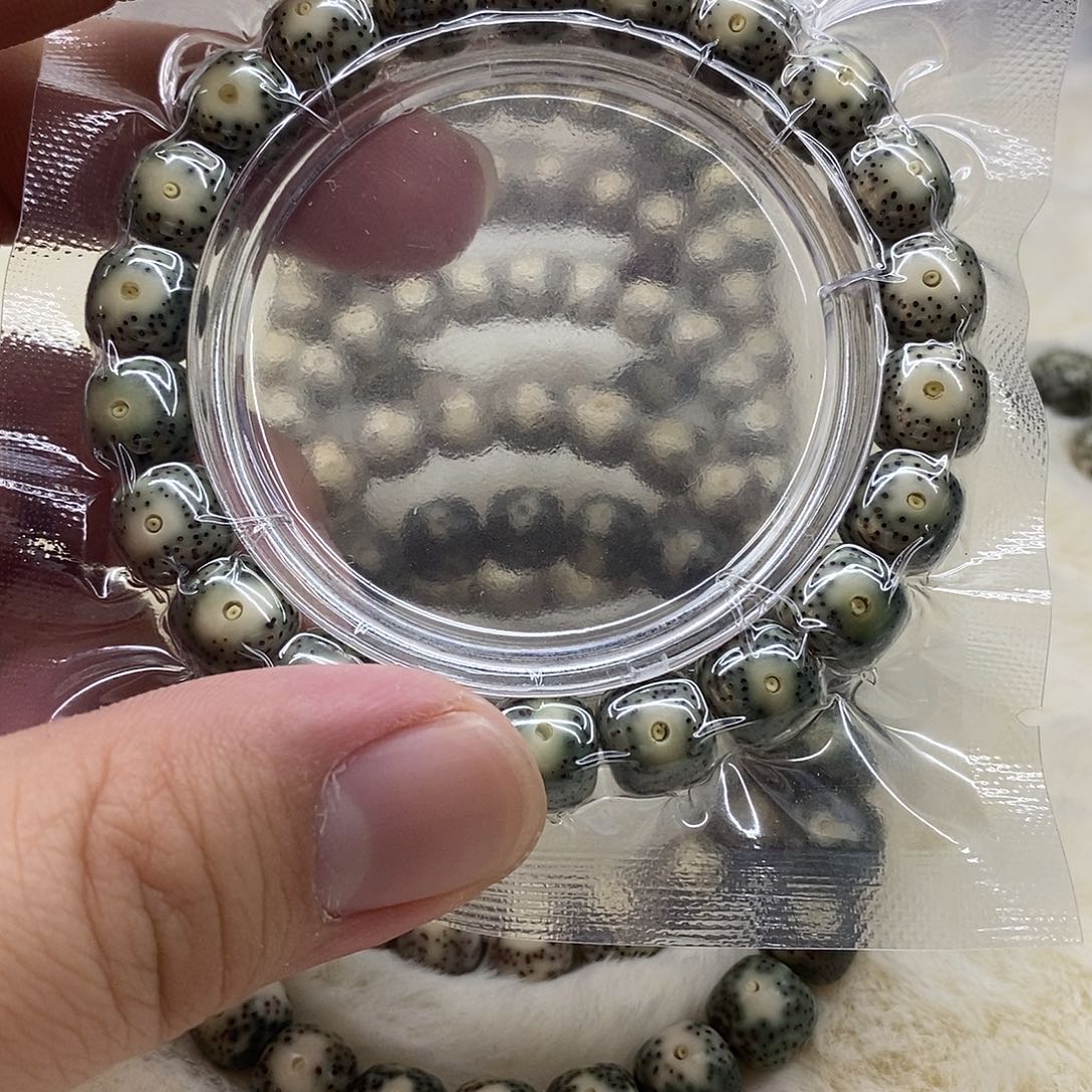 手串星月菩提黄金瞳 