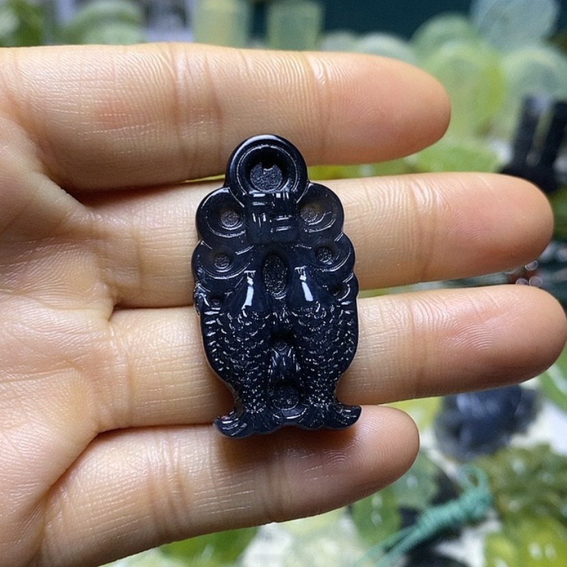 【闪购商品】蛇纹石玉颈饰未镶嵌