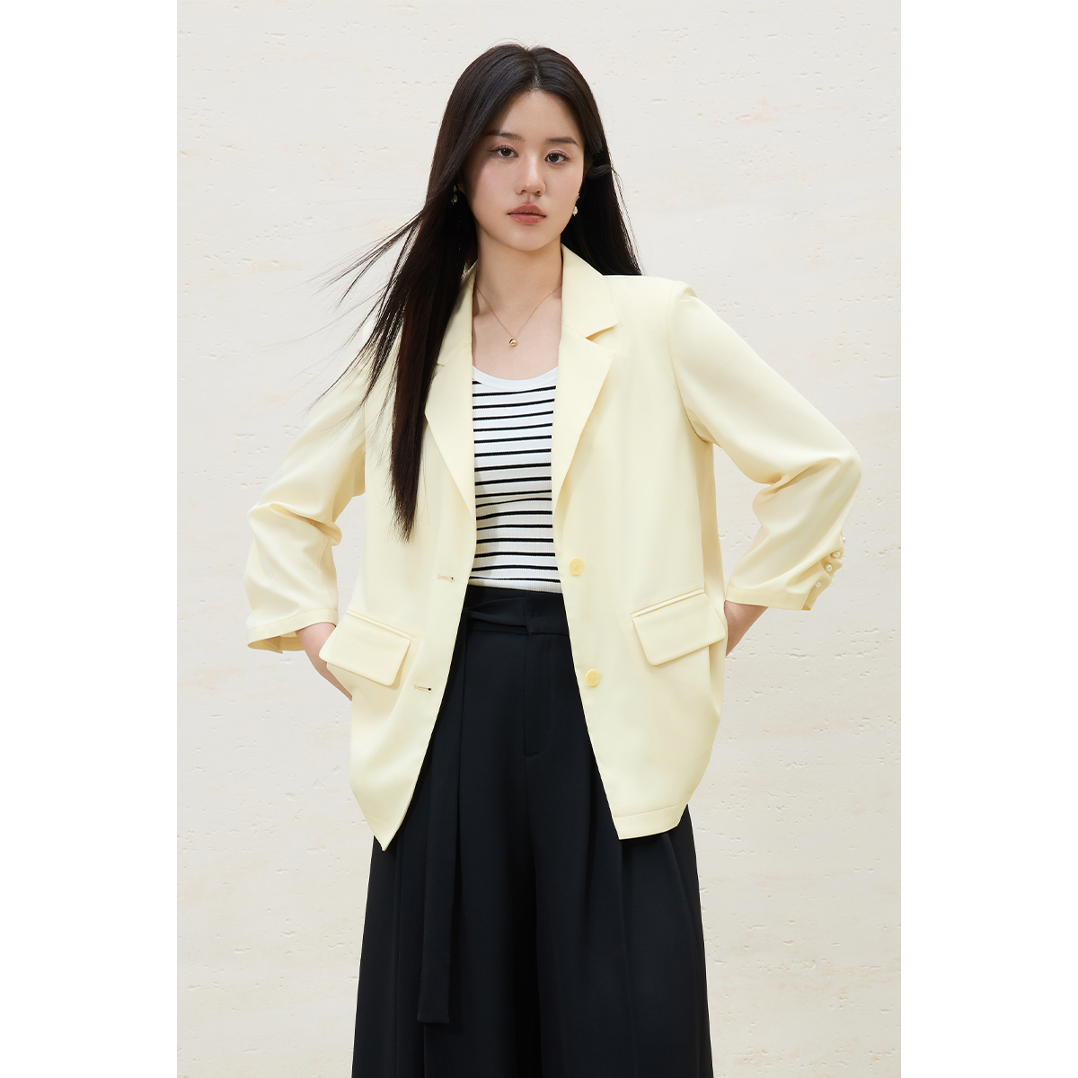 【粉丝】独束微胖大码女装防晒冰氧凉感通勤七分袖西装短外套2S8127