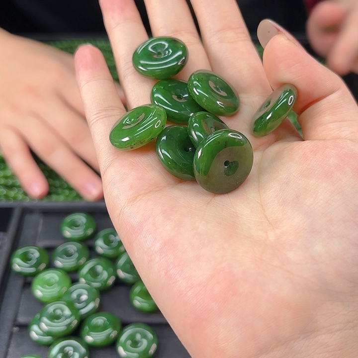 颈饰未镶嵌和田玉碧玉平安扣一个卡20