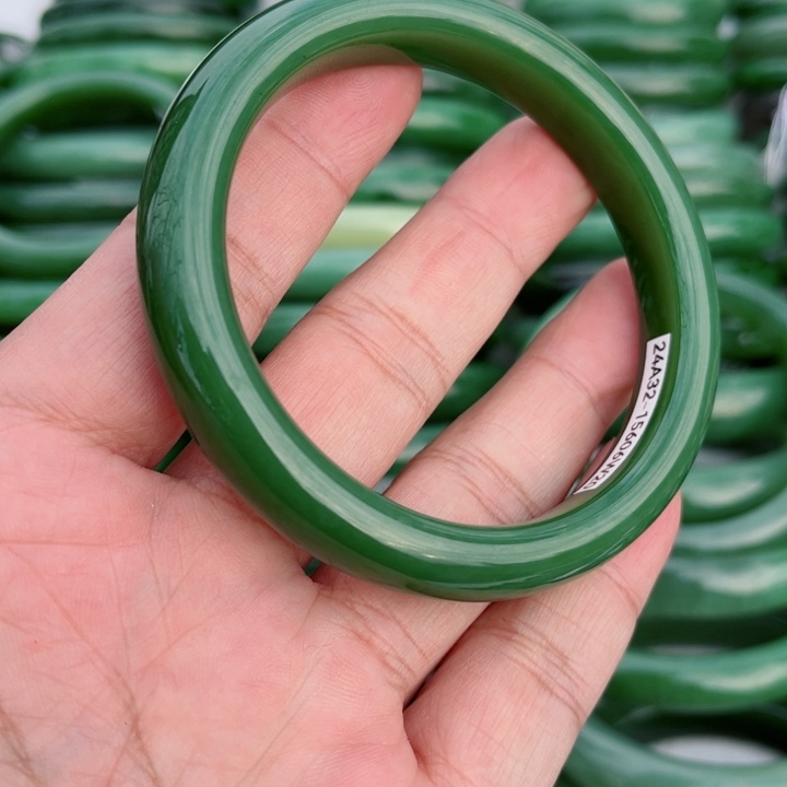 和田玉手镯未镶嵌爱***凌59.5～0