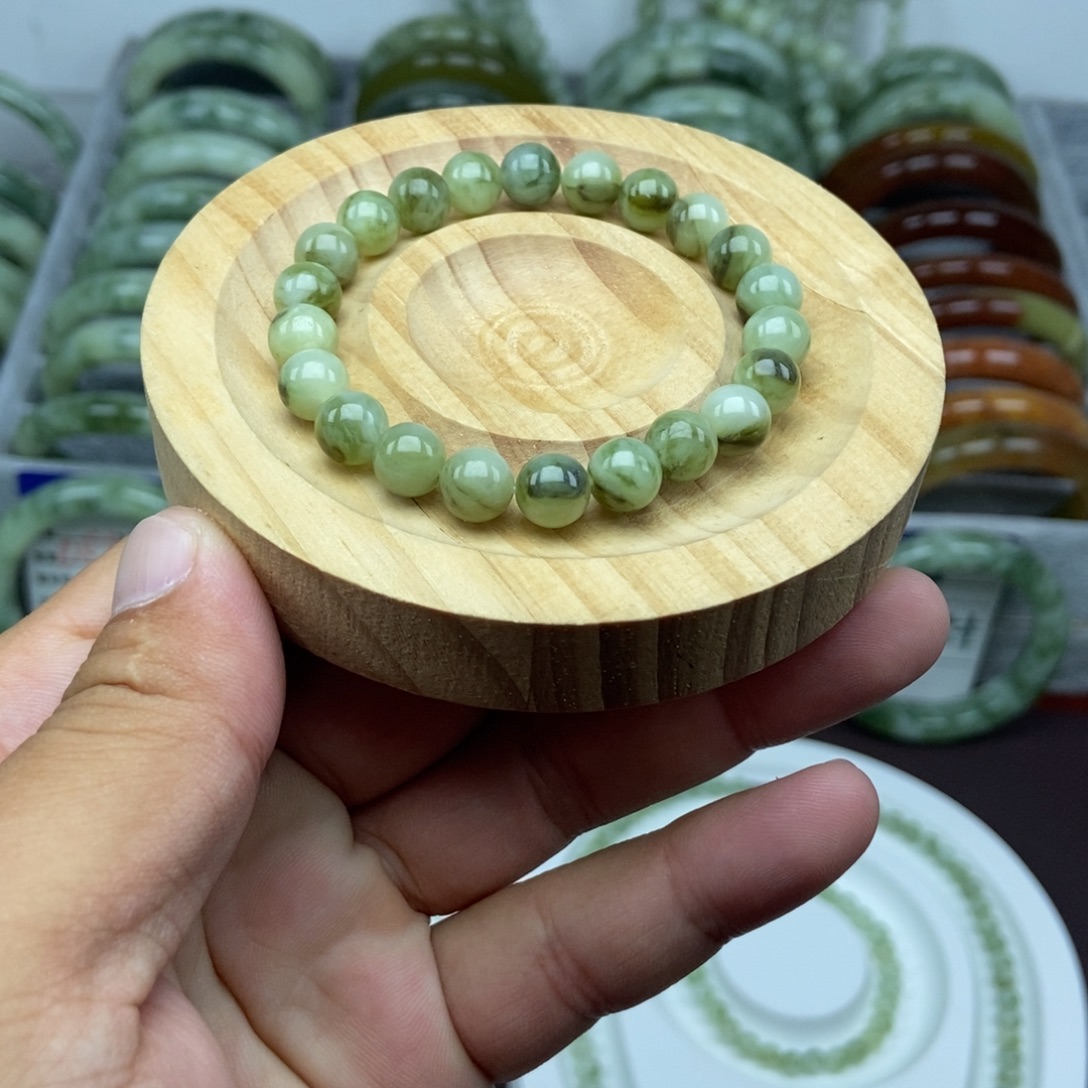 未镶嵌蛇纹石玉手链
