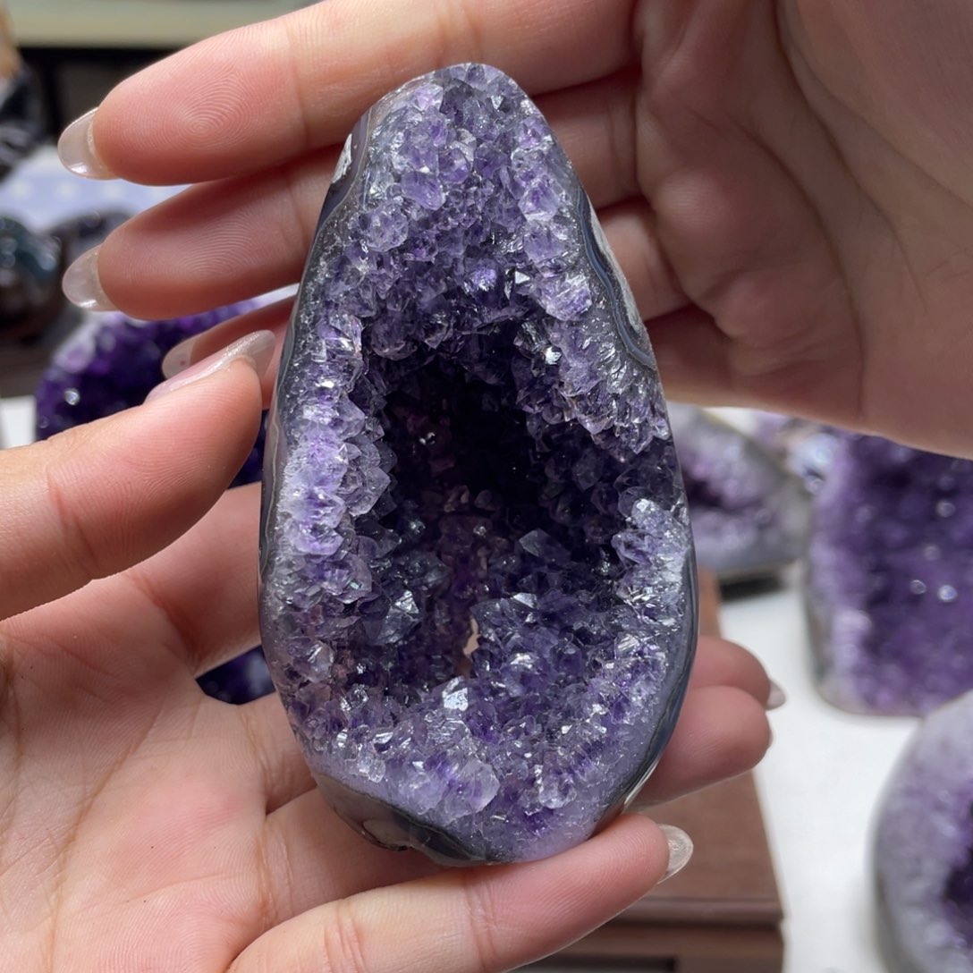 紫晶大型摆件（非配饰）未镶嵌