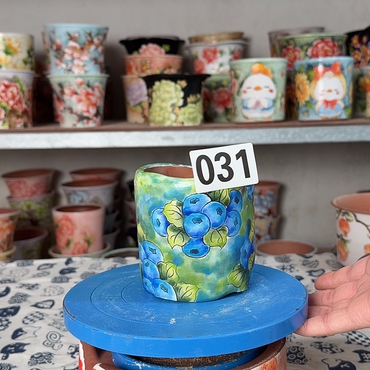 景德镇手绘多肉花盆