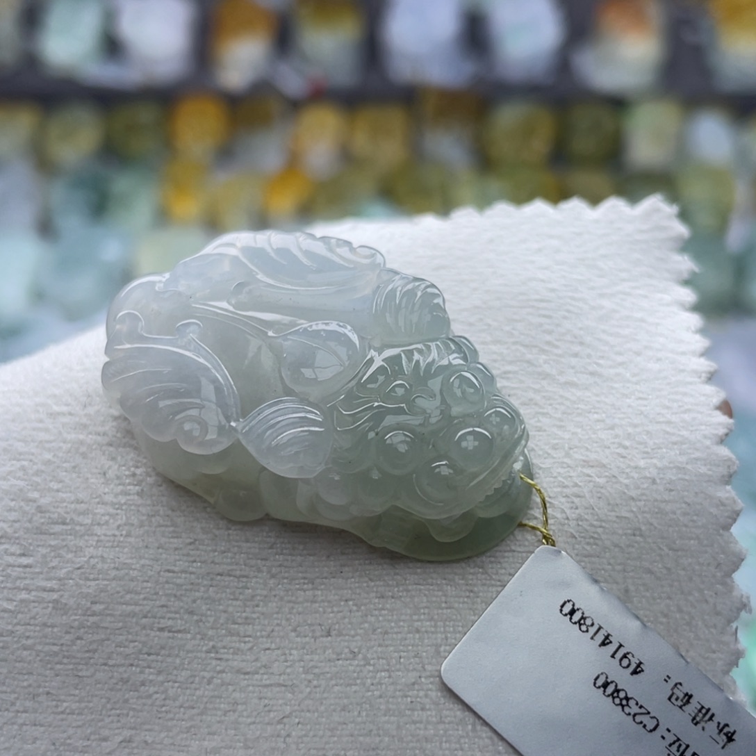 翡翠未镶嵌颈饰貔貅10