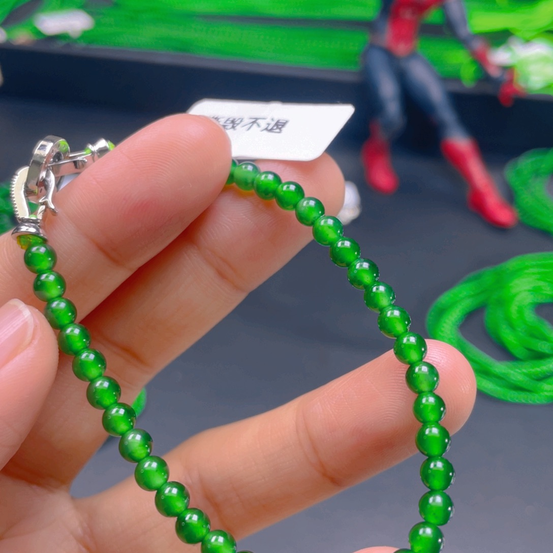 翡翠颈饰未镶嵌，1