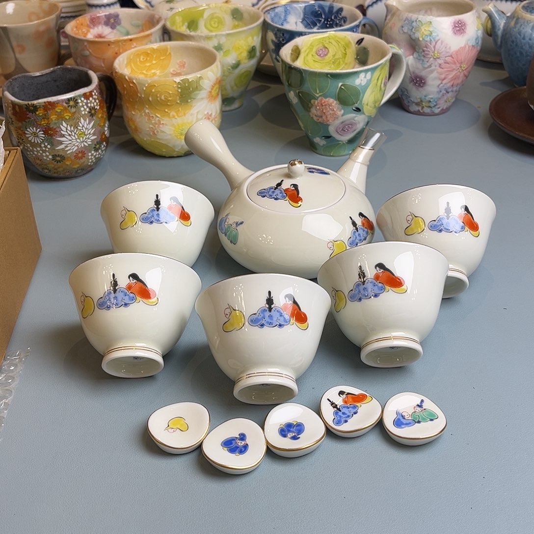 盖碗我也要吃的哦亲爱我要吃饭