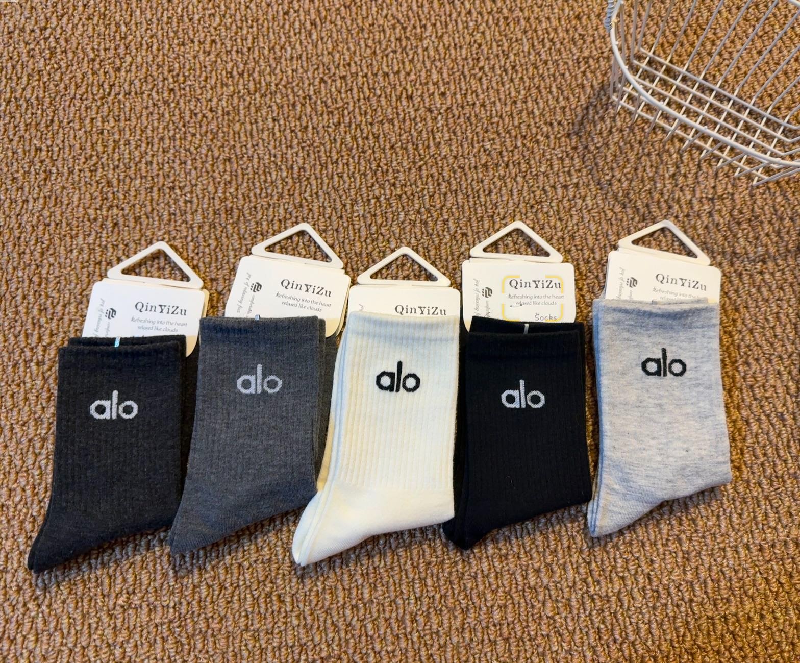 11.29B，alo字母堆堆袜