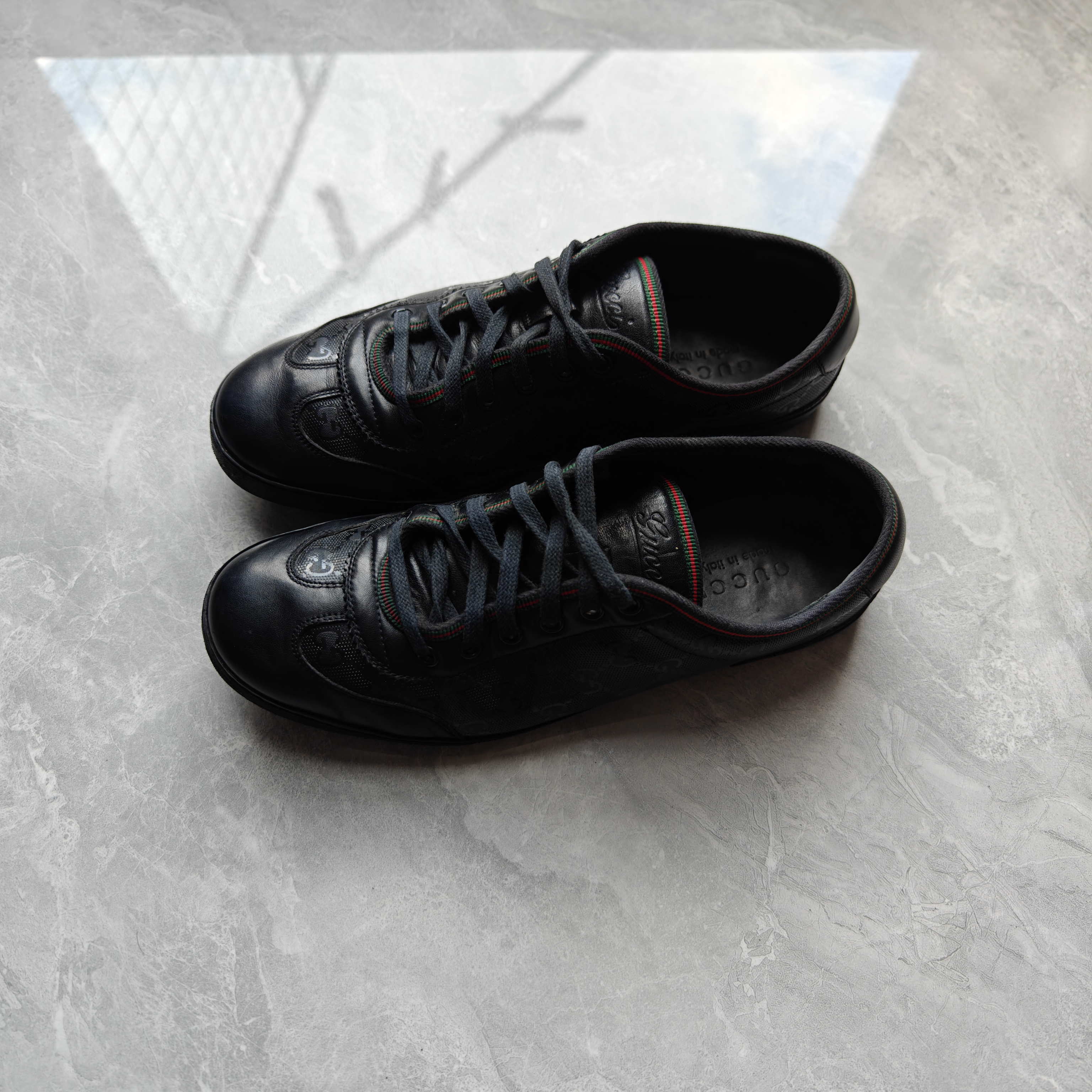 95新 GUCCI/古驰 41码/经典款双G互扣老花满印时尚低帮板鞋/无盒
