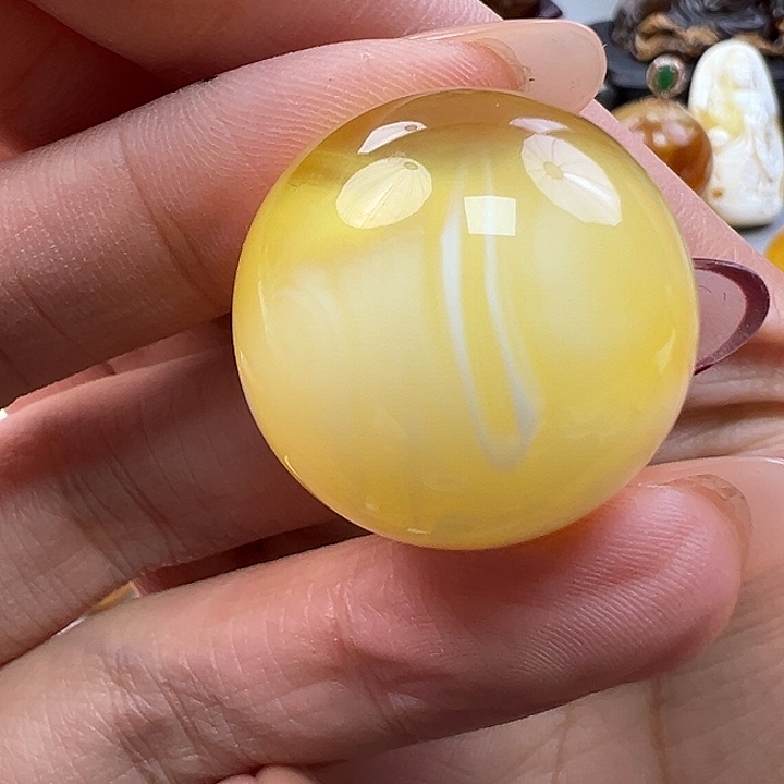 蜜蜡未镶嵌珠宝奇石