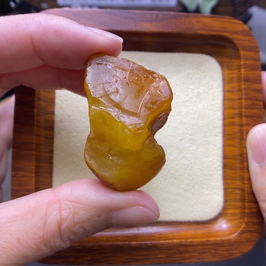 定制琥珀未镶嵌敏