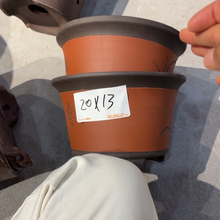 花盆紫砂紫砂的颜色