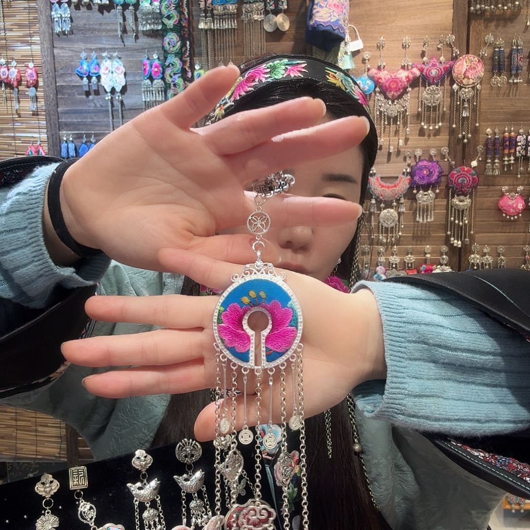 花岗石铁合金项链耳环