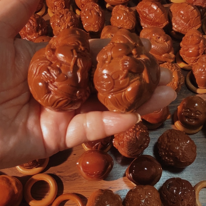 橄榄核手串/手链凌****?官帽财神一对