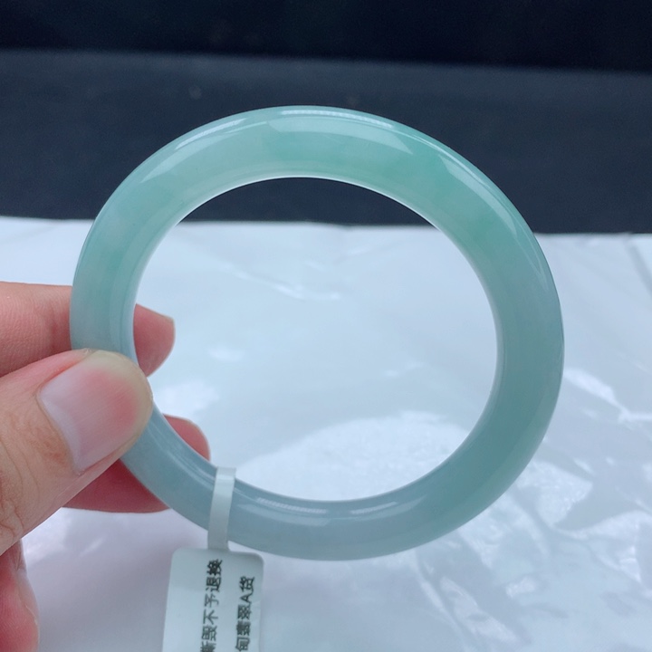 翡翠手镯未镶嵌54圆条