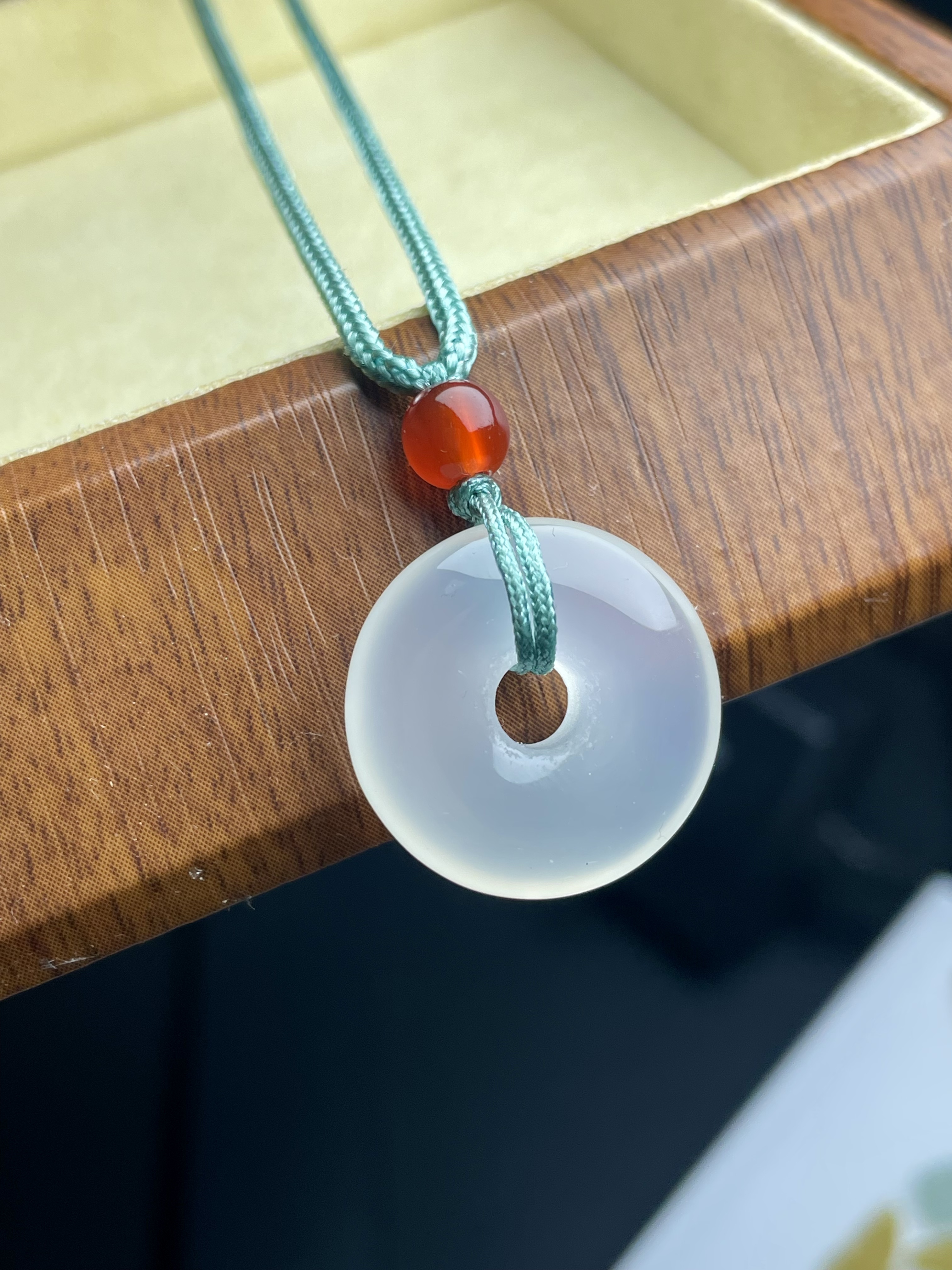 玛瑙玉髓 平安扣吊坠 男女款