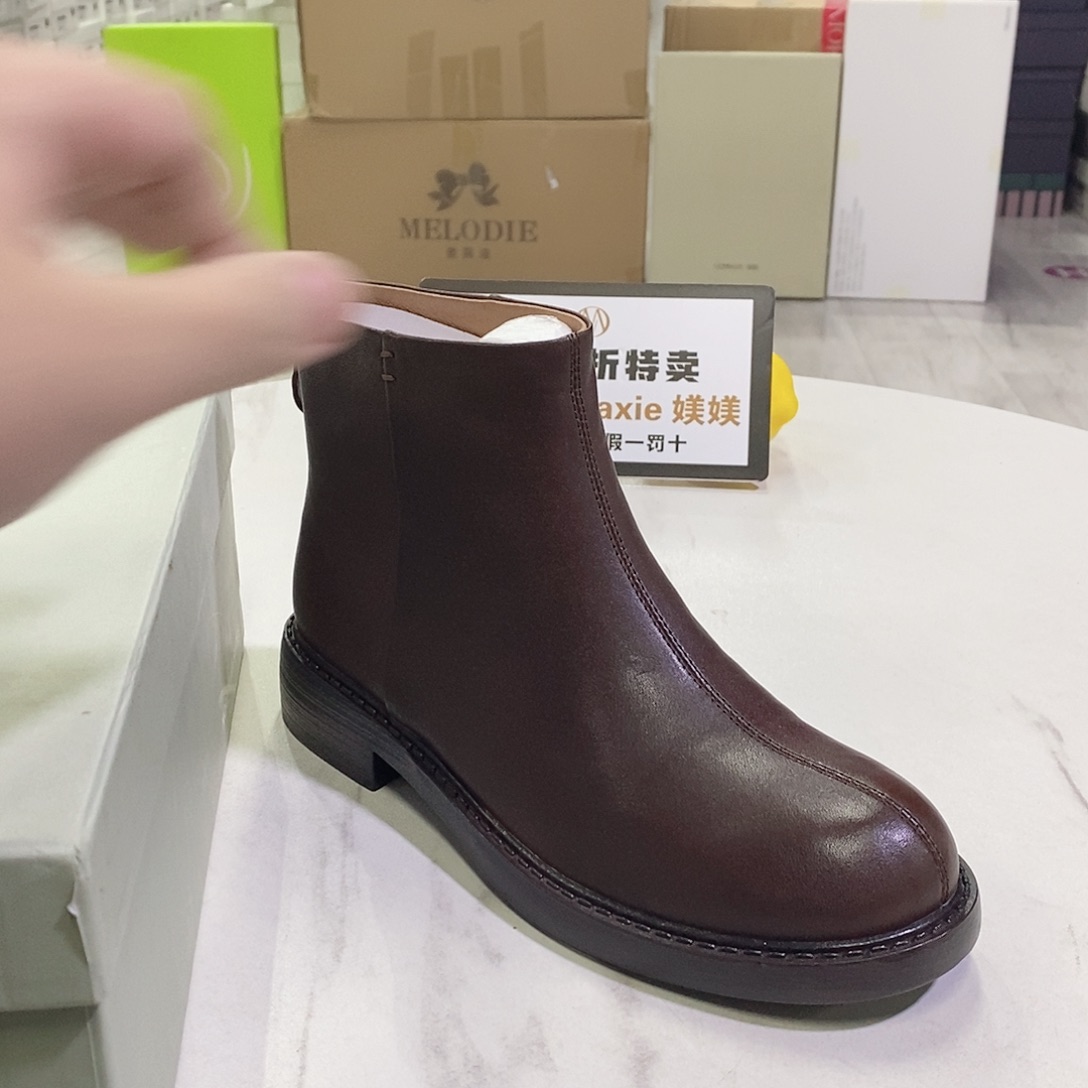 品牌女鞋孤品，以直播间为准，尺码38