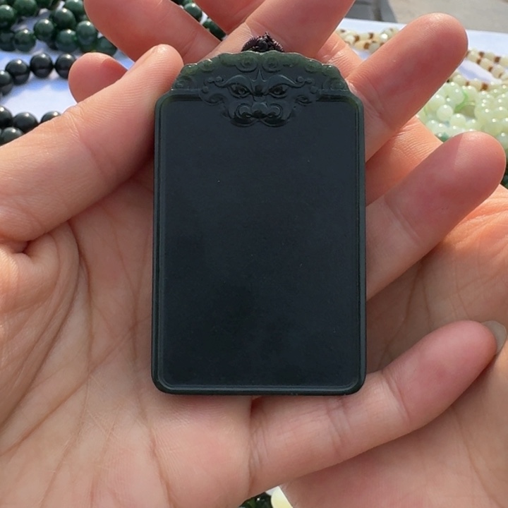 和田玉颈饰未镶嵌-*-