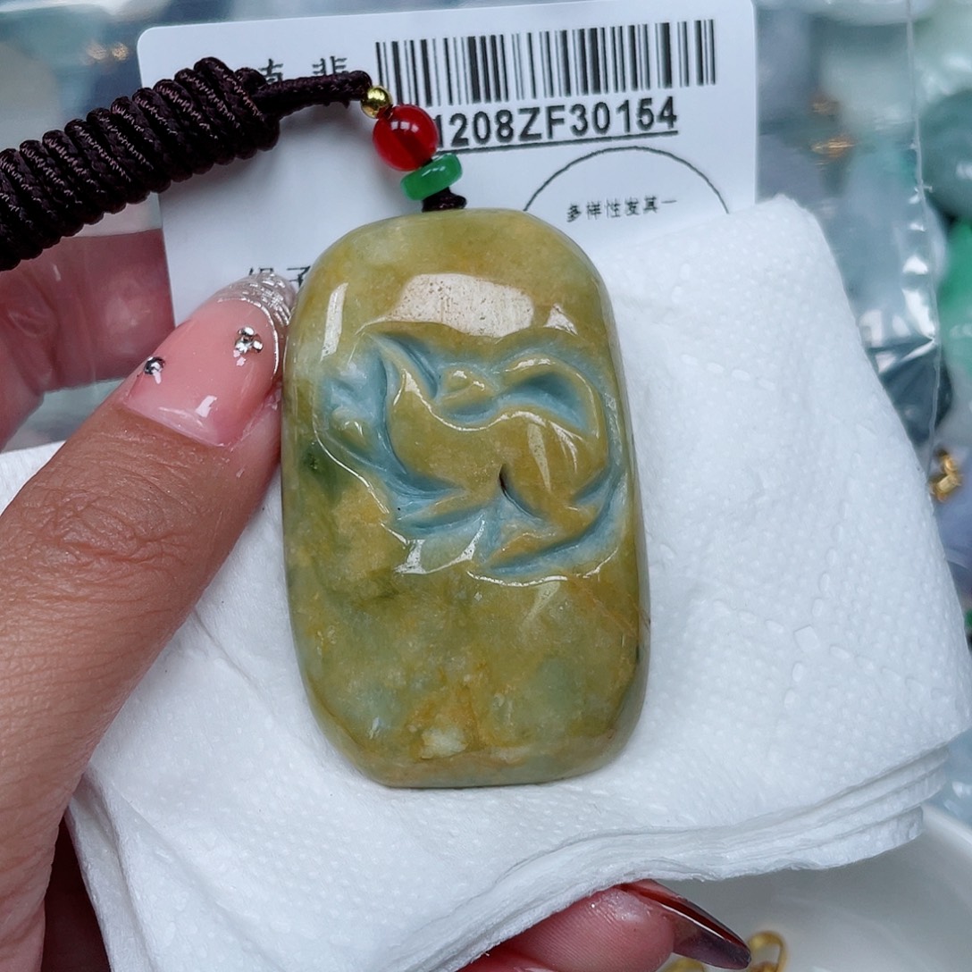 翡翠未镶嵌吊坠(不含链)
