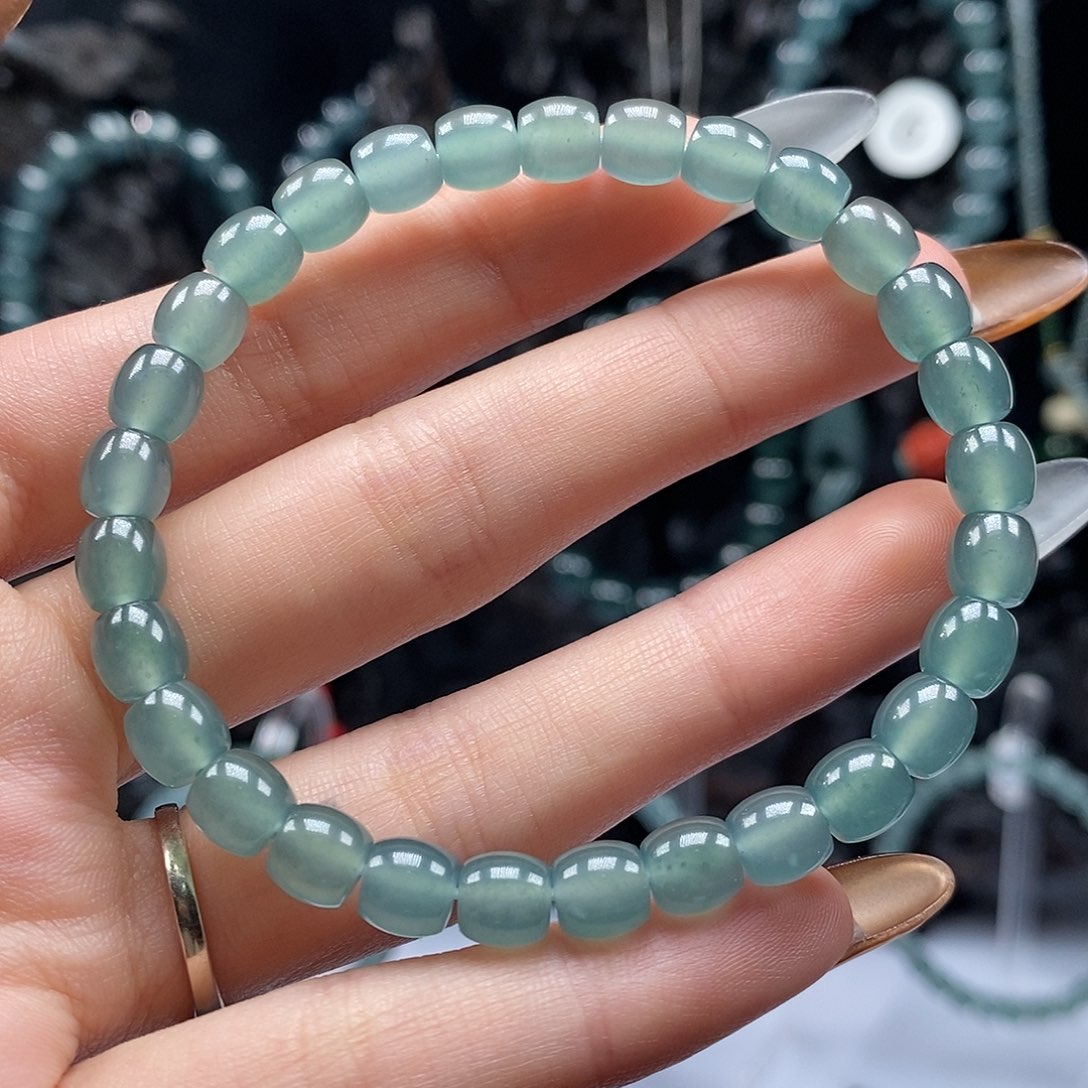 未镶嵌手链翡翠6.4mm直切手串