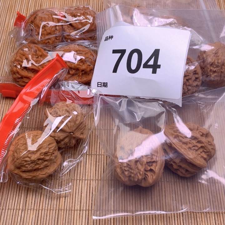 文玩核桃把件704号6对小尺寸组合