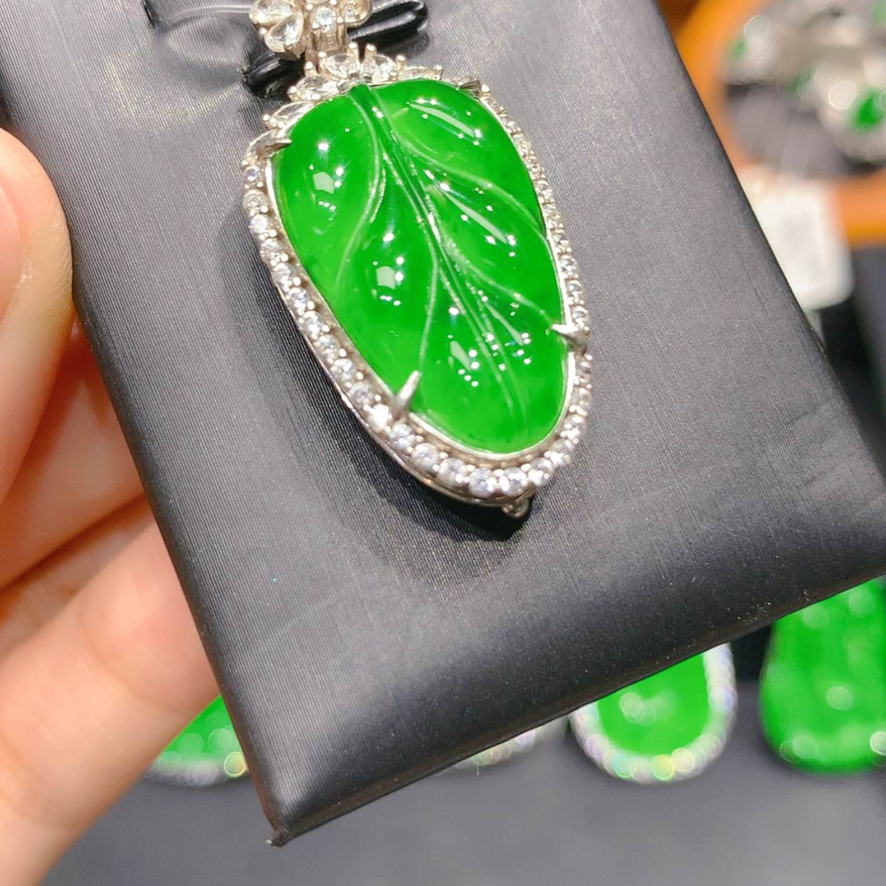 【闪购商品】颈饰银S925镶嵌翡翠5柒姐